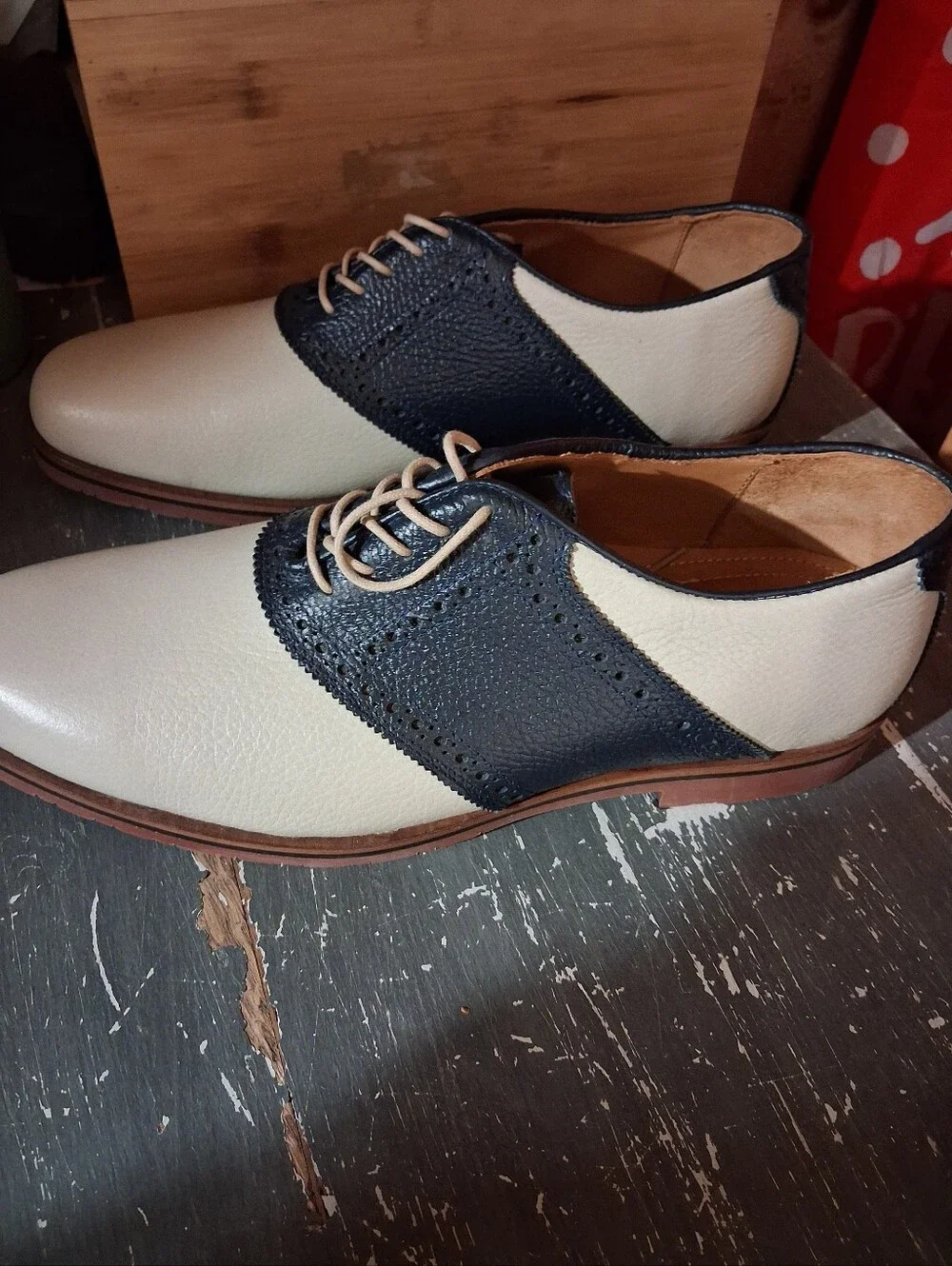 TB Phelps Men's Two-Tone Saddle Oxford Shoes - Cream and Navy 11